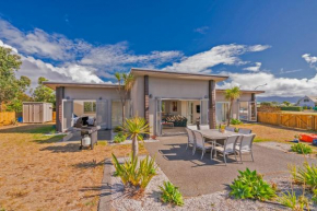 Titoki Magic - Matarangi Holiday Home